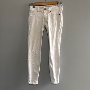 Bullhead jeans women’s size 1 white junior sizing skinniest